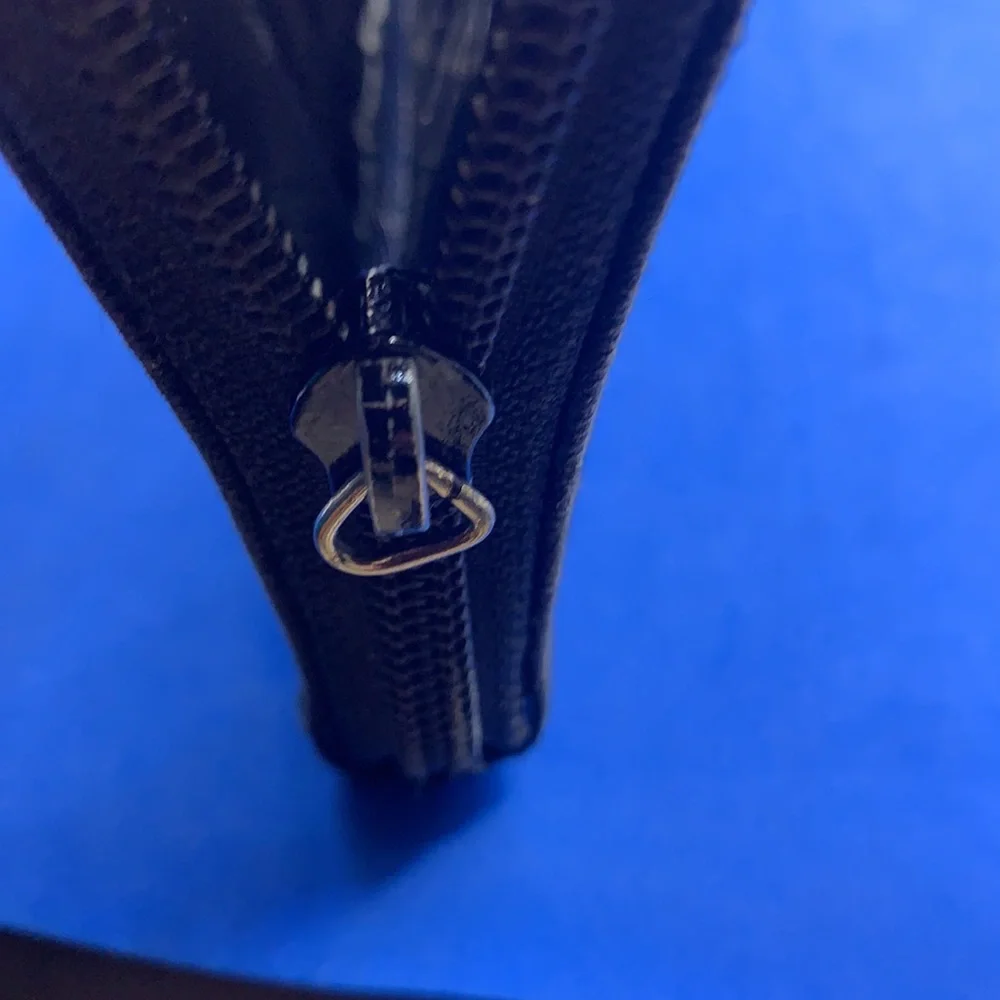 Authentic Preowned Gucci GG Guccisimo Zippy Wallet - Picture 3 of 12